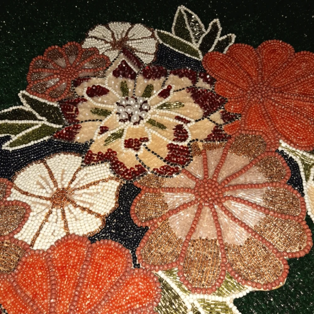 3' HEAVILY BEADED TABLE RUNNER PIER 1 EMBELLISHED TABLE RUNNER
